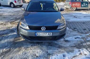 Volkswagen Jetta  2012