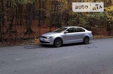 Volkswagen Jetta  2013
