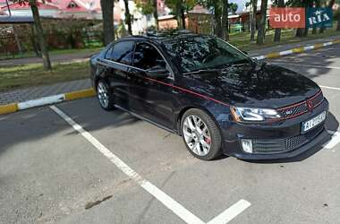 Volkswagen Jetta  2014