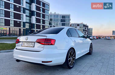 Volkswagen Jetta  2014