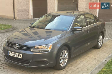 Volkswagen Jetta  2012