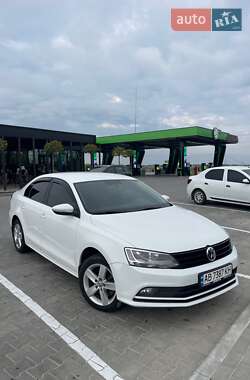 Volkswagen Jetta  2016
