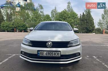 Volkswagen Jetta  2016
