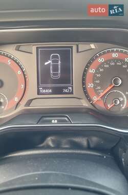 Volkswagen Jetta  2018