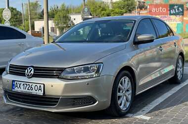 Volkswagen Jetta  2012