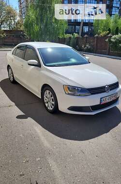 Volkswagen Jetta  2013