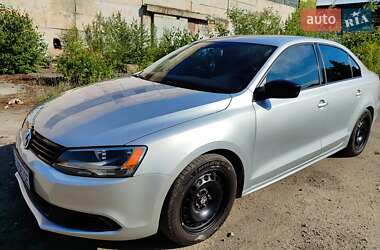Volkswagen Jetta  2014