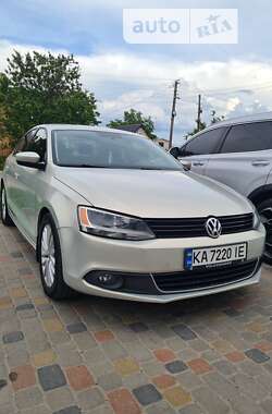 Volkswagen Jetta  2011