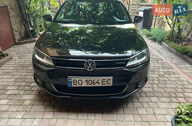 Volkswagen Jetta  2013