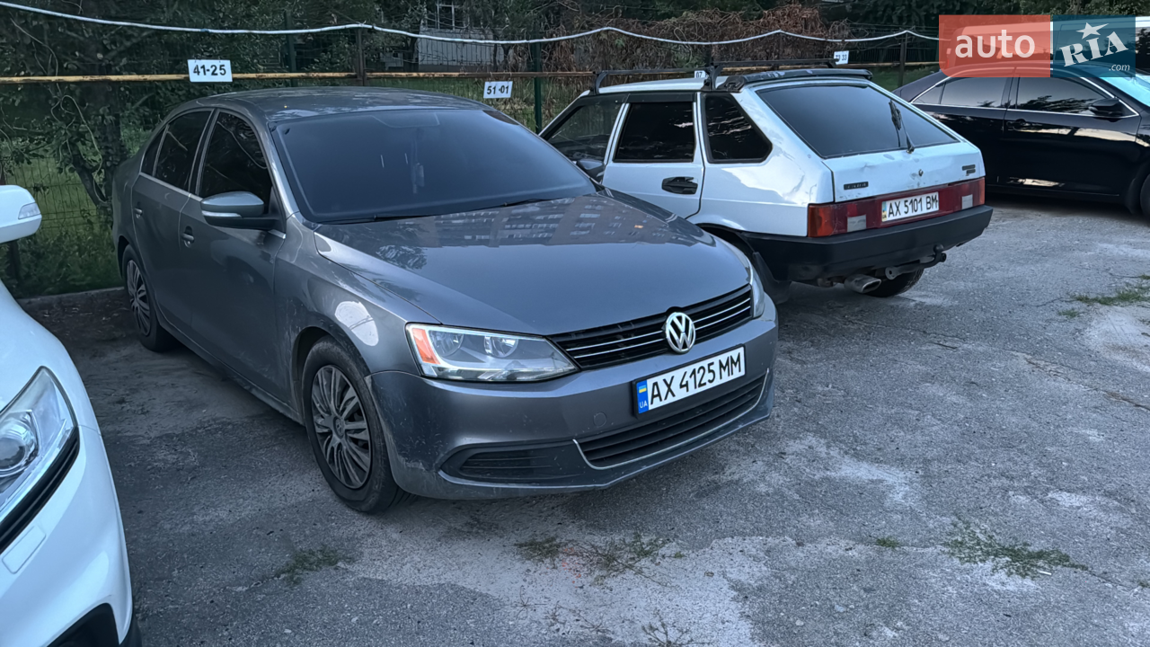 2012 Volkswagen Jetta - фото 1
