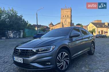 Volkswagen Jetta  2020