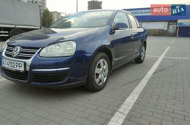 Volkswagen Jetta  2008