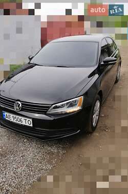 Volkswagen Jetta  2012