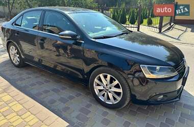 Volkswagen Jetta  2011
