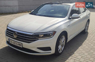 Volkswagen Jetta  2019