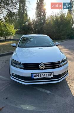 Volkswagen Jetta  2016