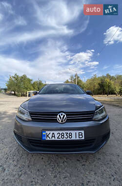 Volkswagen Jetta  2013
