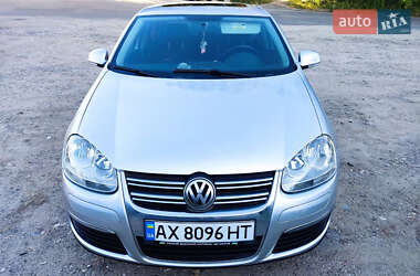 Volkswagen Jetta  2010