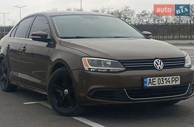 Volkswagen Jetta  2014