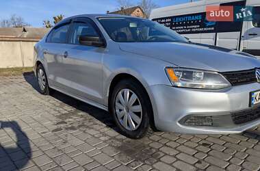 Volkswagen Jetta  2012