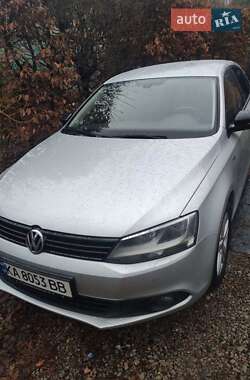 Volkswagen Jetta  2012