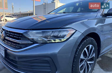 Volkswagen Jetta  2022