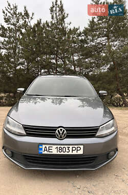 Volkswagen Jetta  2011