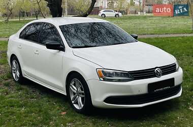 Volkswagen Jetta  2011