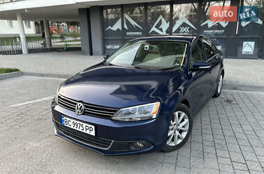 Volkswagen Jetta  2014