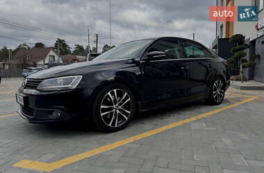 Volkswagen Jetta  2011