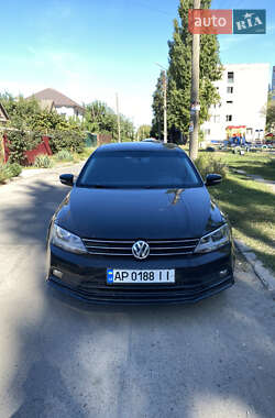 Volkswagen Jetta  2012