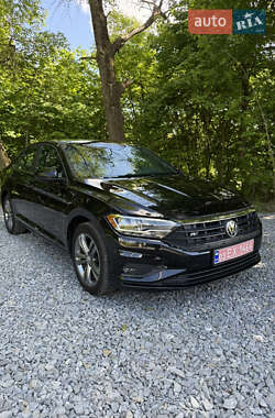 Volkswagen Jetta  2018