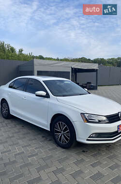 Volkswagen Jetta  2016