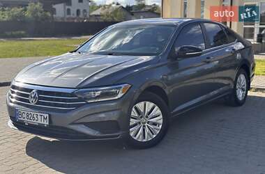 Volkswagen Jetta  2018