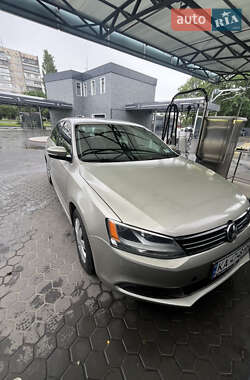 Volkswagen Jetta  2013