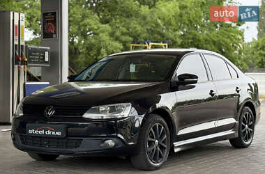 Volkswagen Jetta  2012