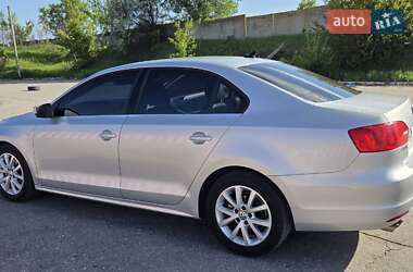 Volkswagen Jetta 2013