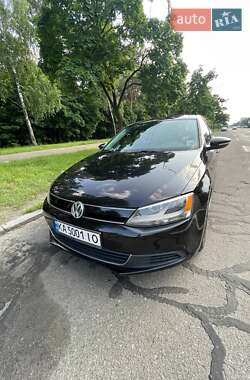 Volkswagen Jetta  2012
