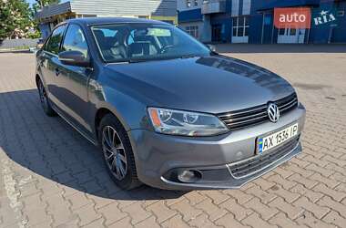 Volkswagen Jetta  2012