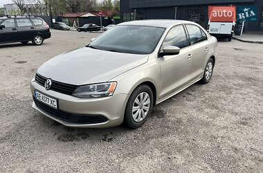 Volkswagen Jetta  2013