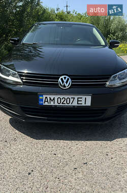 Volkswagen Jetta  2011