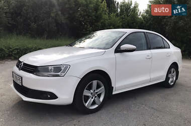 Volkswagen Jetta 2013