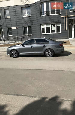 Volkswagen Jetta  2015