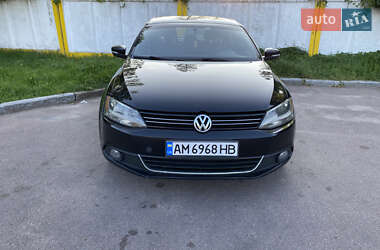 Volkswagen Jetta  2013