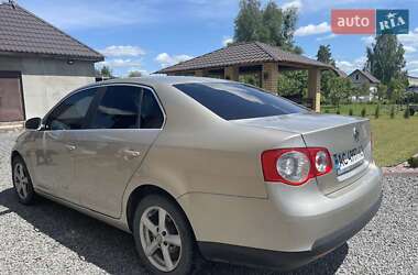 Volkswagen Jetta  2007