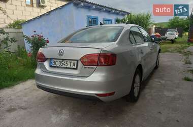 Volkswagen Jetta  2013
