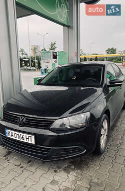 Volkswagen Jetta  2011