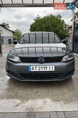 Volkswagen Jetta  2013