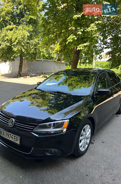 Volkswagen Jetta  2011