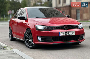 Volkswagen Jetta  2013